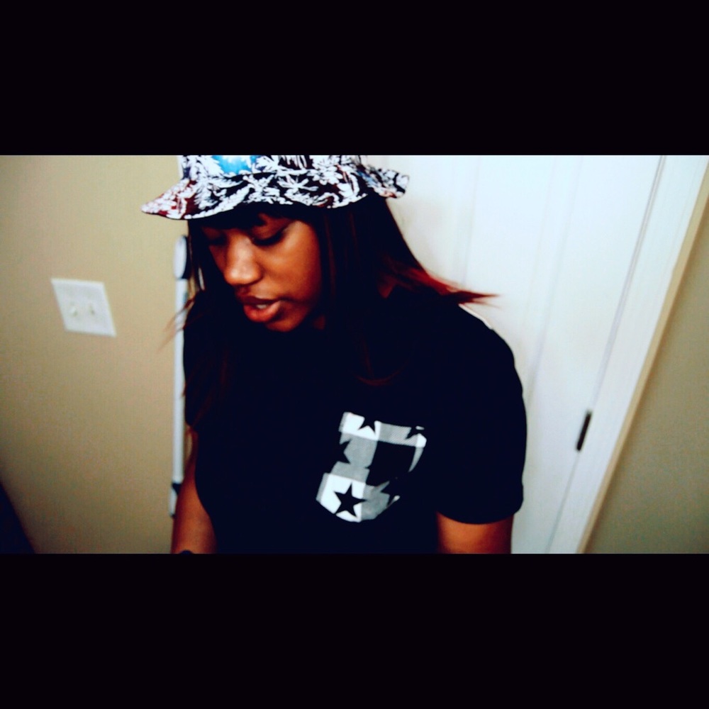 Meet your Posher, Iman